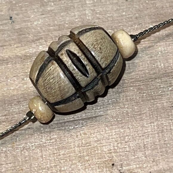 Wood bead necklace woman’s 36” carved beads spaced with chain bohemian core - Picture 5 of 6